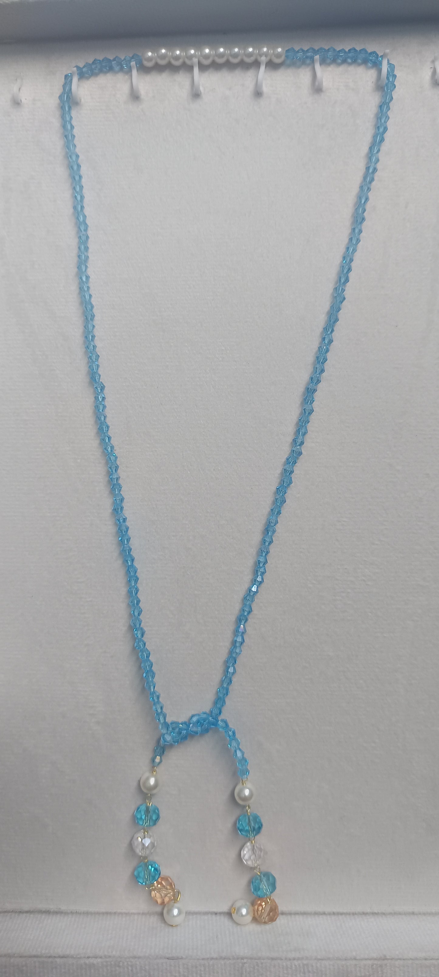 Stunning Single Layered Inverse Necklace